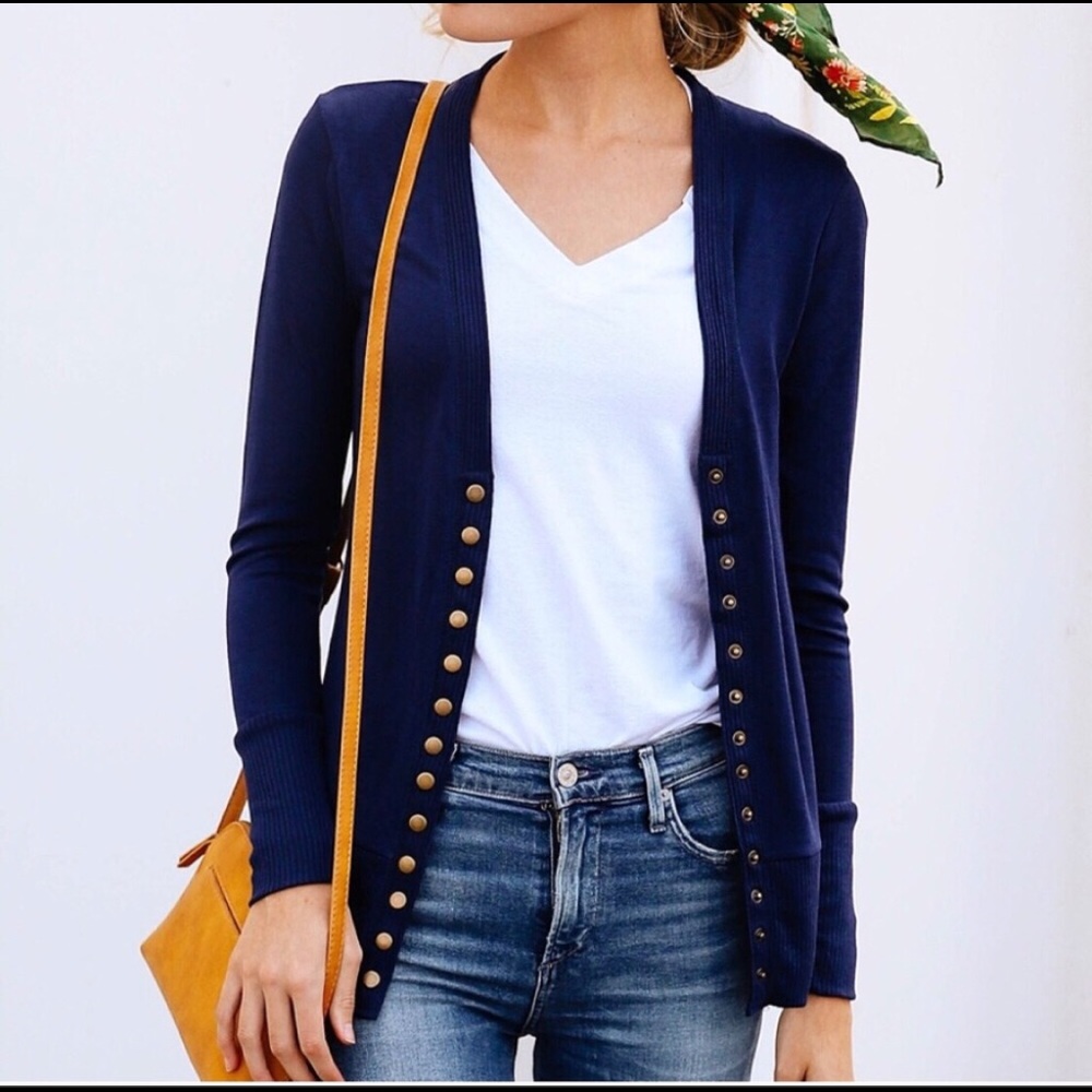 ♥️One Left! Navy Snap Button Cardigan♥️